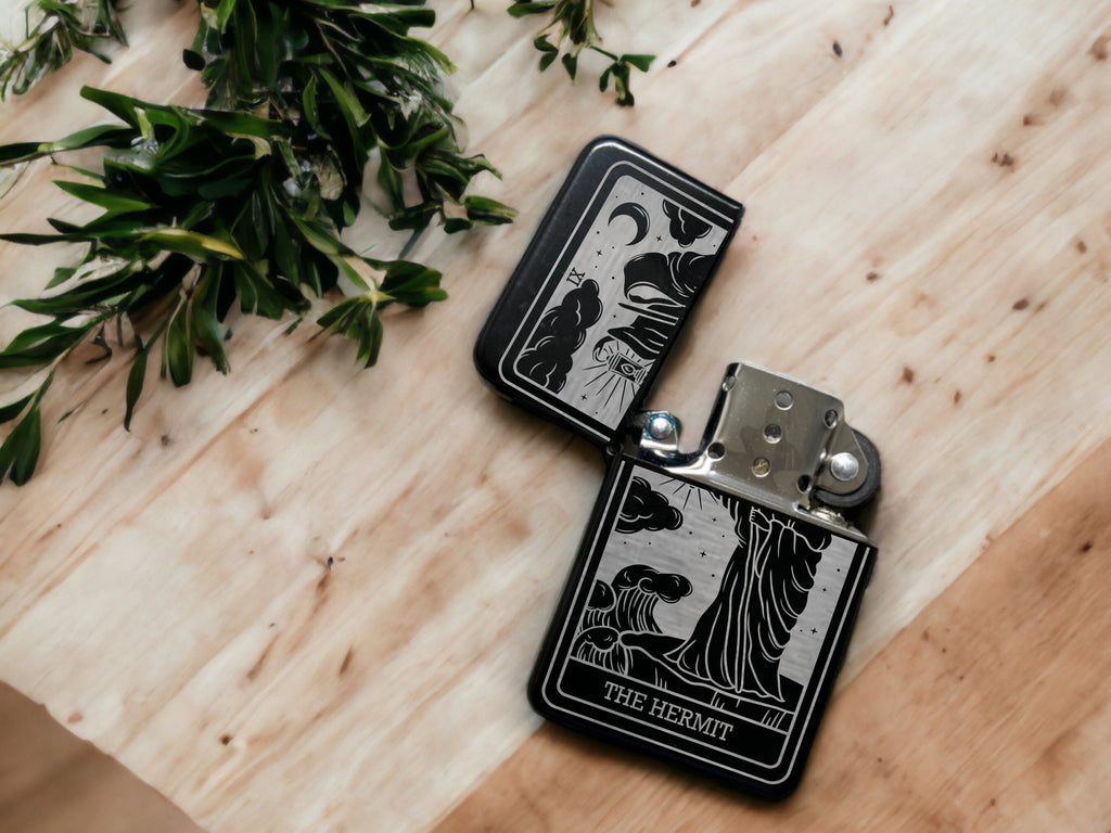 The Hermit Black Tarot Card Engraved lighter | Spiritual gift